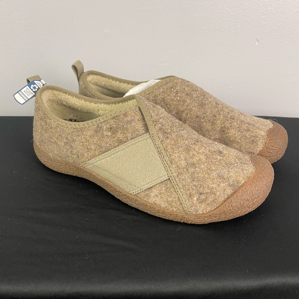 Women’s Slip-On Cozy Wool Slippers in Brown